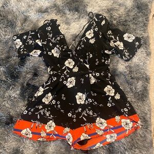 Cute Floral Romper Size XL